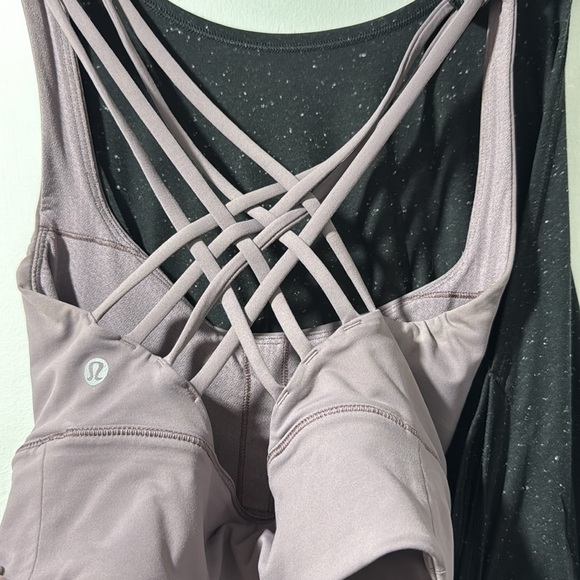 Lululemon tank top with built in sports bra 4 - Picture 5 of 6